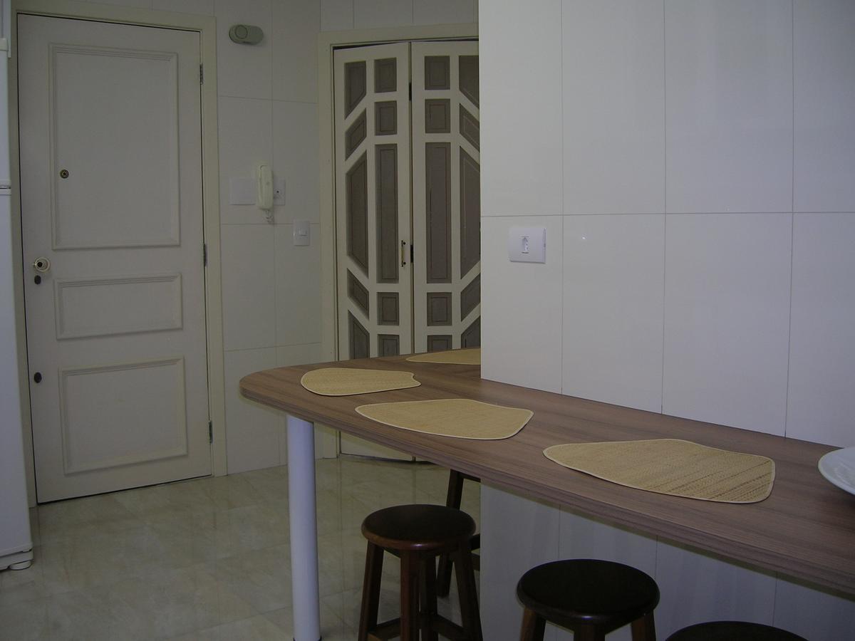Apartamento Enseada กัวรูจา ภายนอก รูปภาพ