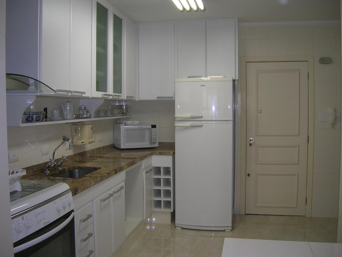 Apartamento Enseada กัวรูจา ภายนอก รูปภาพ
